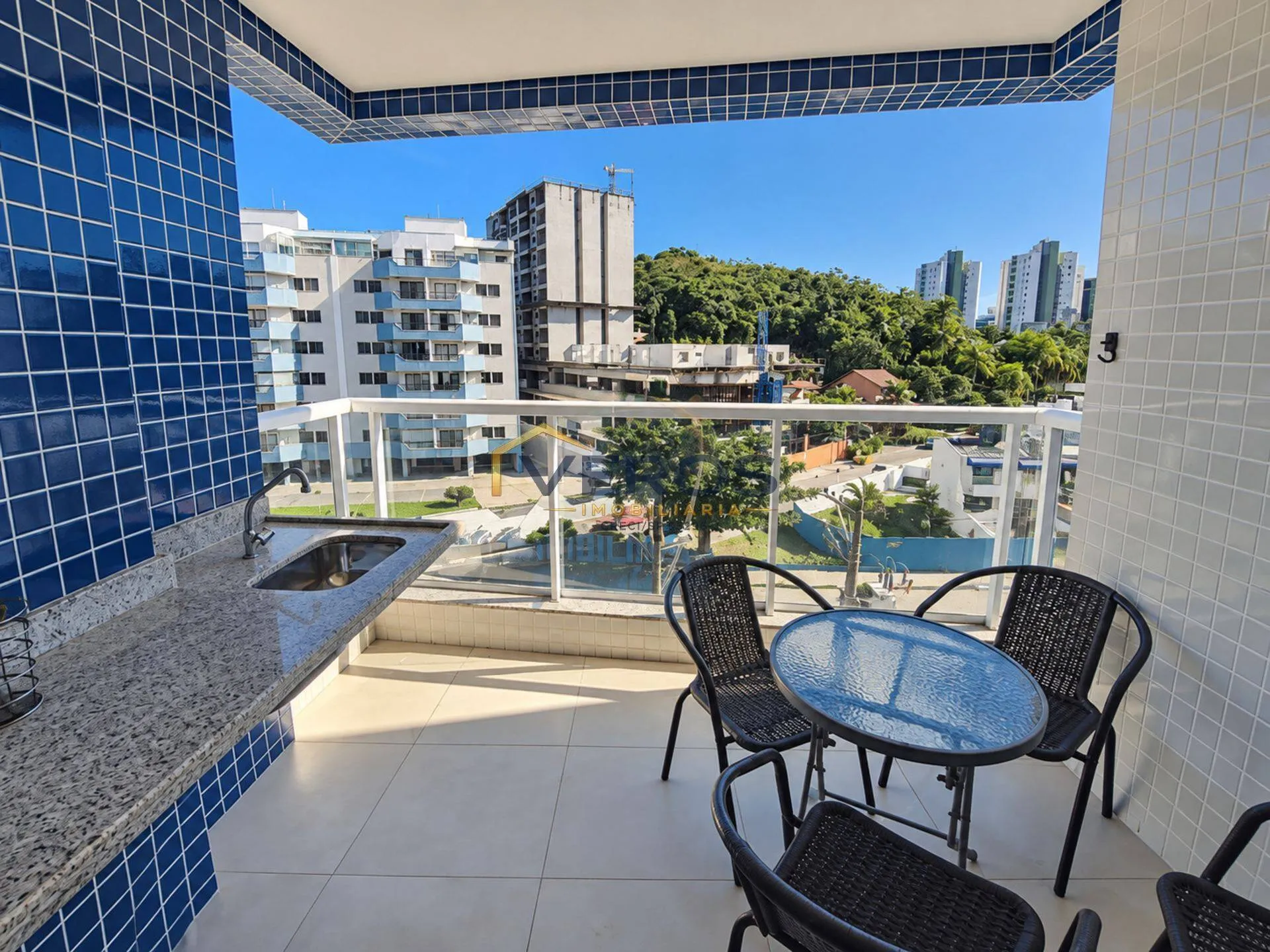 Imagem Apartamento a 80m da orla da praia Martim de Sá para alugar em Caraguá