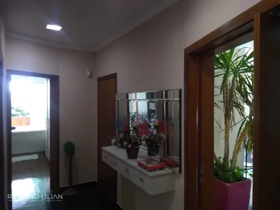 Imagem "Chácara dos Sonhos em Atibaia: Luxo, Conforto e Segurança por um Preço Irresistível!"