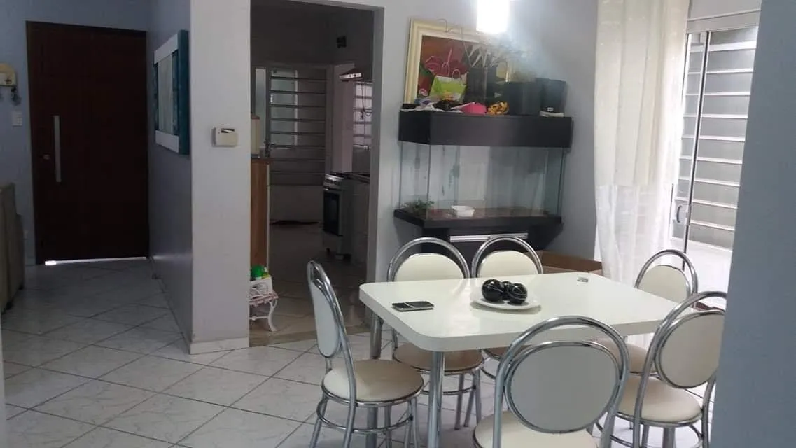 Imagem Casa à venda 3 Quartos, 1 Suite, 2 Vagas, 200M², Água Preta, Pindamonhangaba - SP