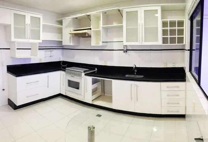Imagem Apartamento com 3 Quartos à Venda, 186 m² em Candelária - Natal