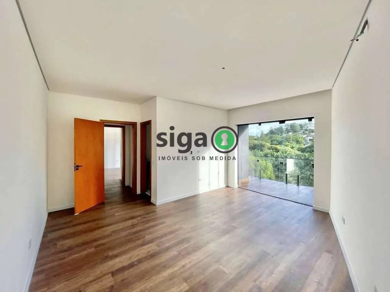 Imagem Casa em Condomínio Residencial em Golf Gardens 04 suítes, Carapicuiba - SP