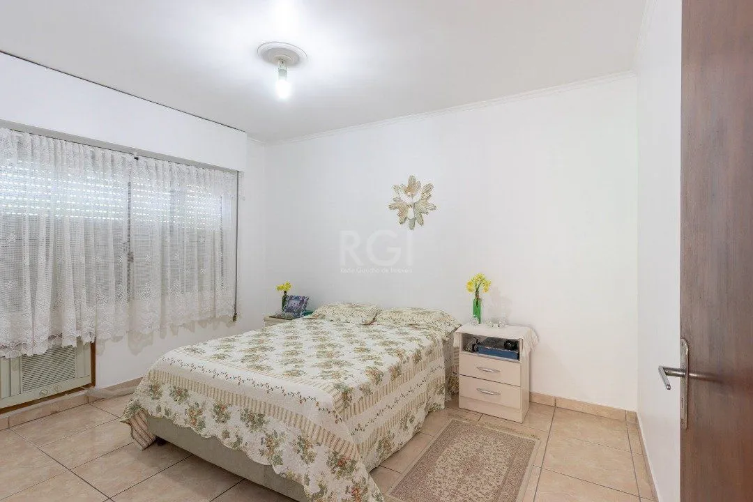 Imagem Casa para Venda - 182m², 4 dormitórios, sendo 1 suites, 4 vagas - Jardim Isabel