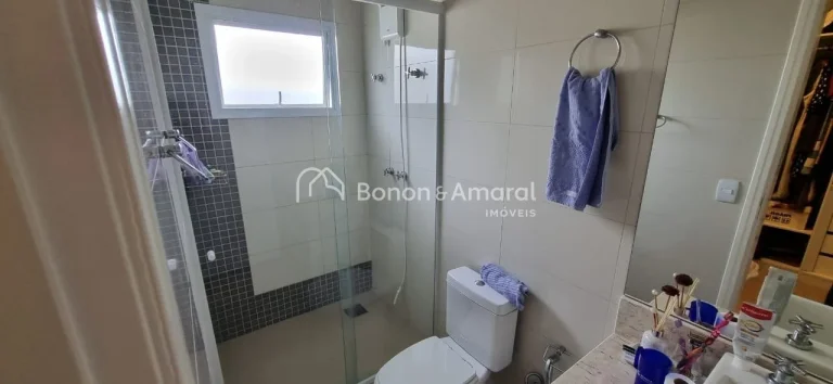 Imagem Excelente sobrado no Condomínio Le Village, em Valinhos, com 220m² de área privativa em um terren...