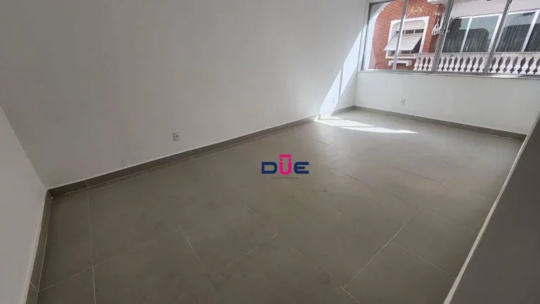 Imagem Apartamento com 2 dormitórios à venda, 99 m² por R$ 670.000,00 - Boqueirão - Santos/SP