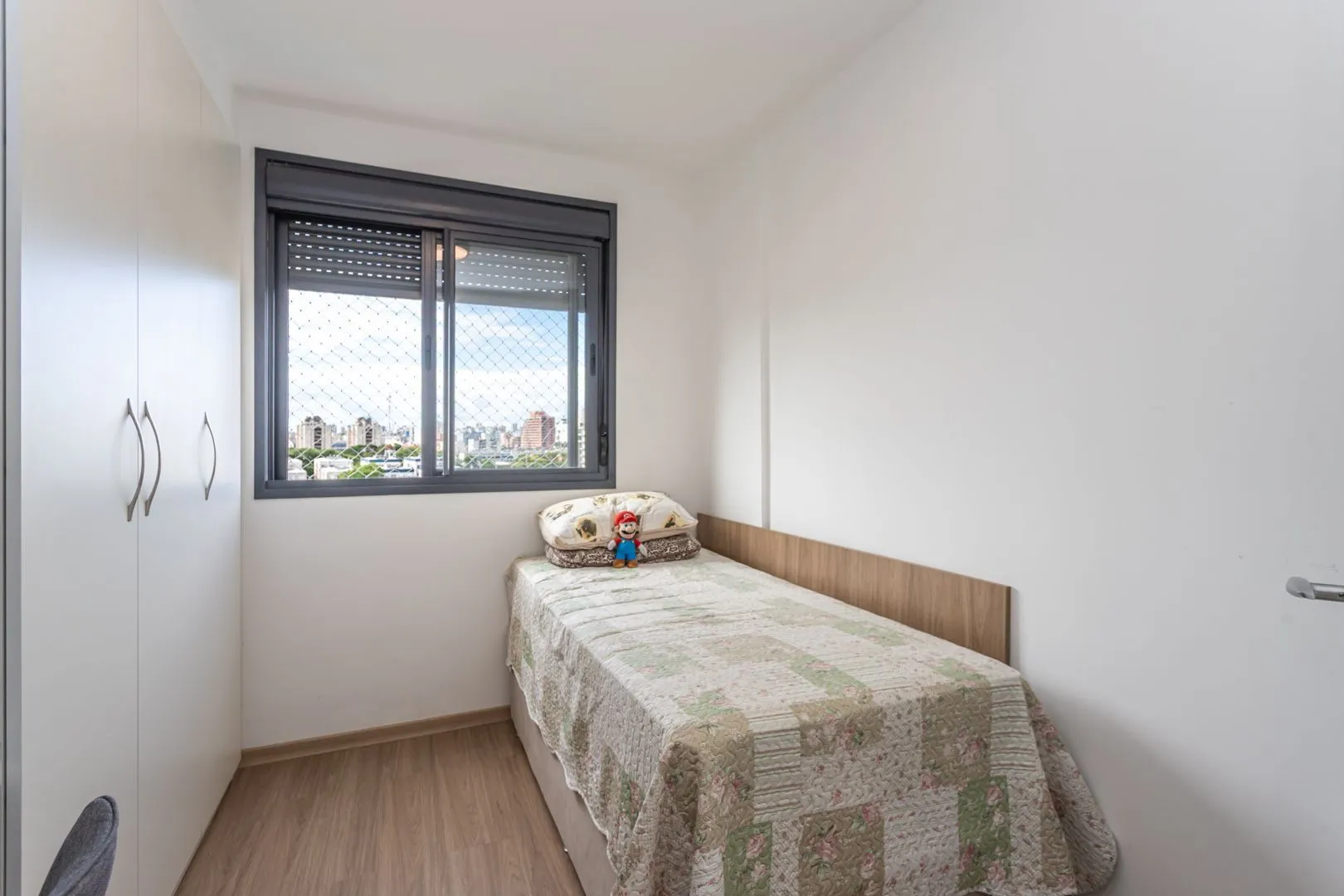 Imagem Apartamento 02 dormit com suíte e 01 vaga, no bairro Azenha, em Porto Alegre.
