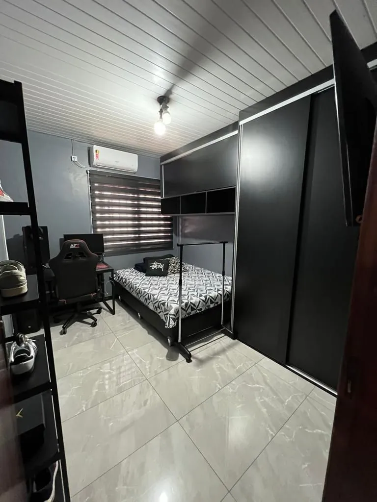 Imagem Casa a venda, 3 Quartos, sendo 1 Suíte, Bairro centro Canoas