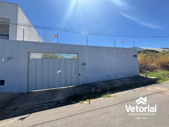 Imagem Imperdível! Casa para locação em Barreiras-BA, bairro Aratu, 1 quarto, 1 sala, 2 banheiros, 3 vagas de garagem, 84,00m².