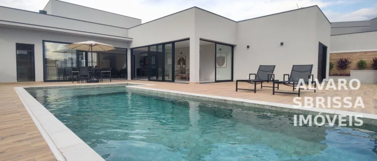 Imagem Linda casa com 4 sítes no Condomínio Parque Xapada Ytu: - 1000m2.at 415m2.ac