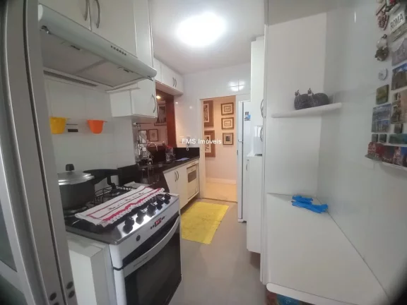 Imagem Apartamento à venda em Moema, São Paulo-SP: 2 quartos, 1 suíte, 3 banheiros, 2 vagas, 75m² de área!
