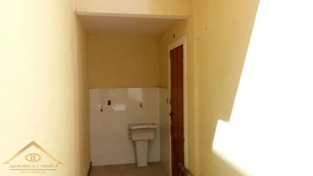 Imagem Casa em Condomínio para Venda em Cabo Frio / RJ no bairro Peró
