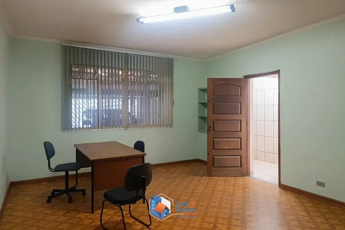Imagem Casa para venda em Vila Nivi com 4 quartos, sendo 1 suíte, 170m²