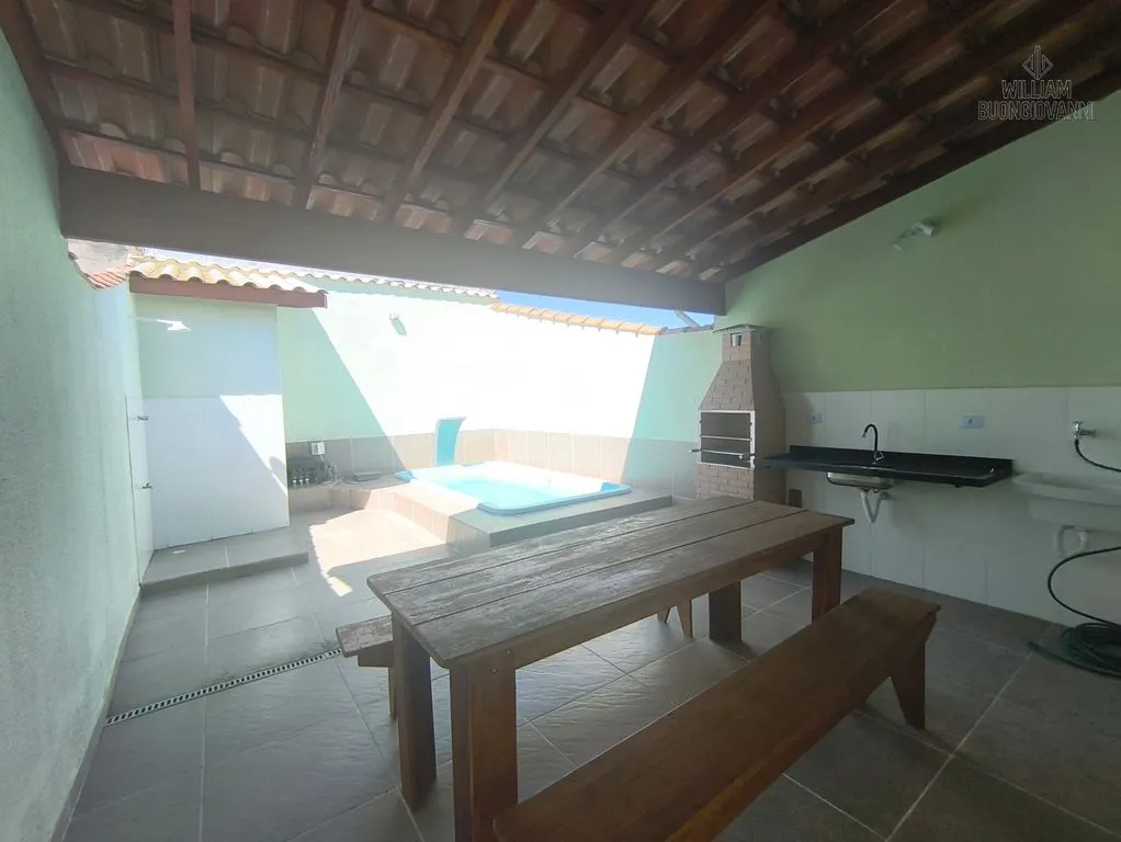 Imagem CASA TERREA COM PISCINA 4 VAGAS EM MONGAGUA: OPORTUNIDADE ÚNICA!