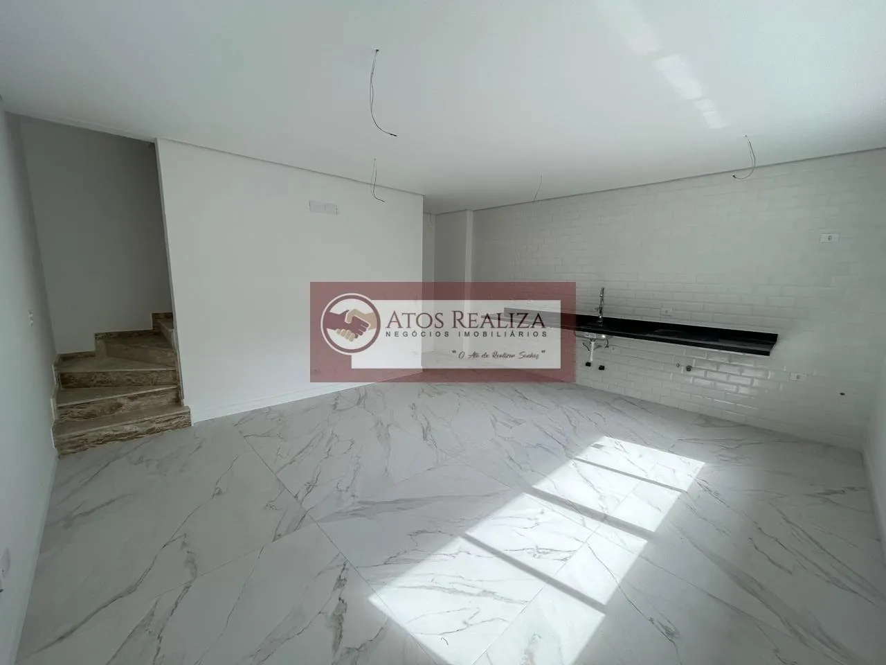 Imagem Chegou a sua Oportunidade de comprar seu Imóvel Vendo Sobrado (esquina) na vila Gea, com 2 Dormitórios, sendo 2 suítes, 2 vagas Paralelas, Lavabo, Infraestrutura para Ar Condicionado e Agua Quente, R$ 650.000 Valor de Oportunidade.