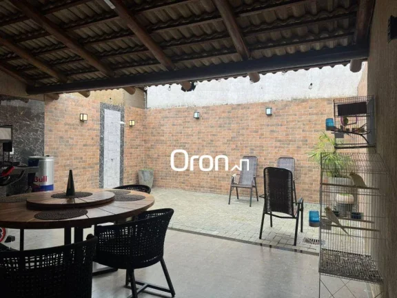Imagem Casa mobiliada com 3 dormitórios à venda, 125 m² por R$ 489.000 - Bairro Independência - Aparecida de Goiânia/GO