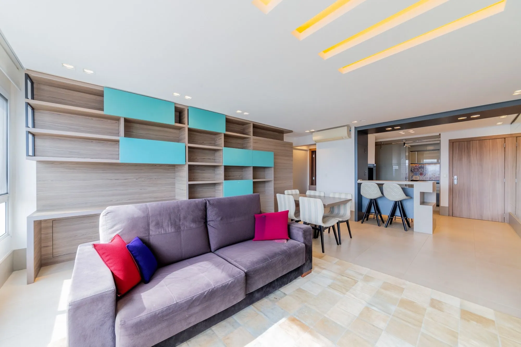 Imagem Apartamento semimobiliado, com 94m privativos, 2 suites e 3 vagas de garagem