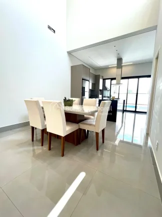 Imagem **Casa à Venda no Residencial Mont Alcino, Estrada da Roncaglia, Valinhos/SP**

Casa Mobiliada e de...