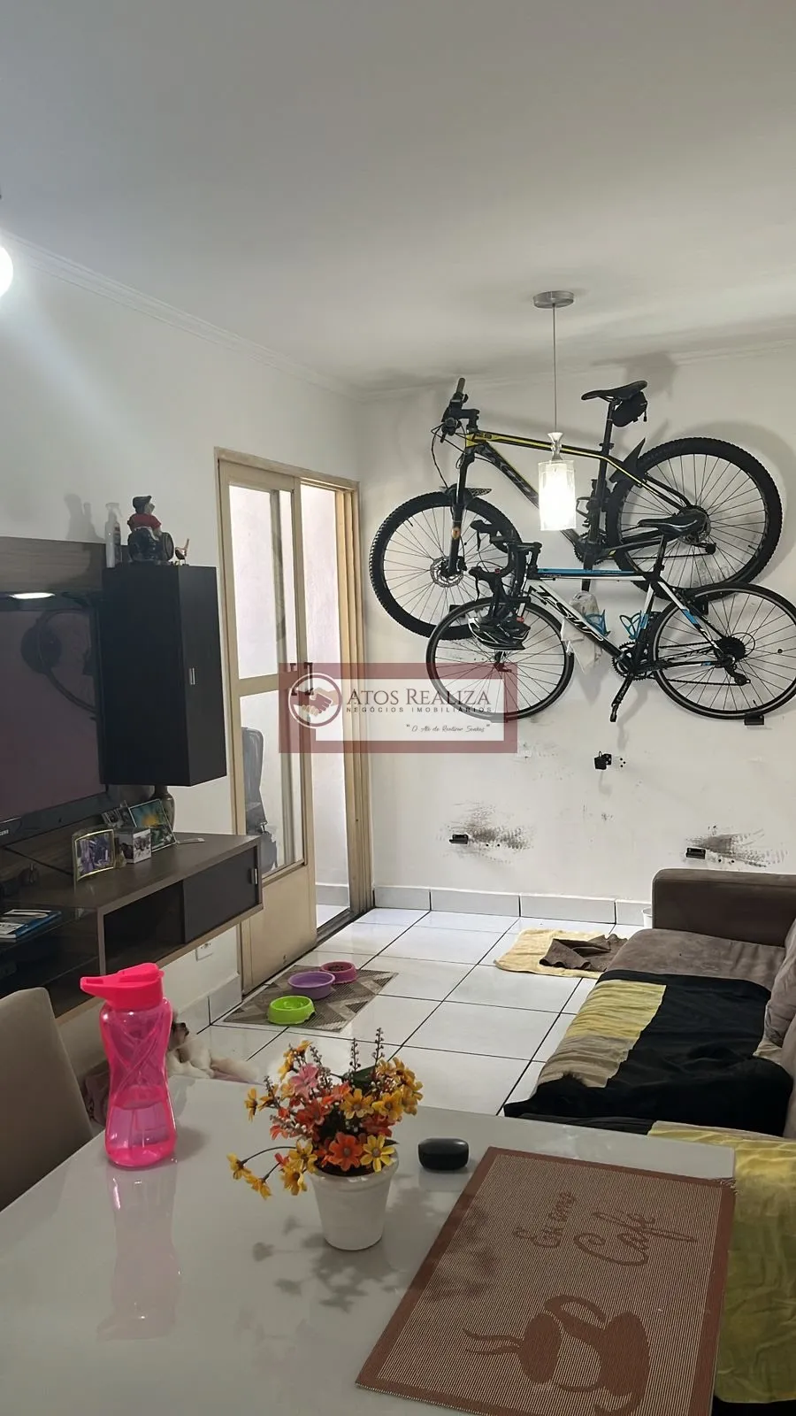 Imagem .Vendo Oportunidade no Guarapiranga. Apartamento 64m2. Com 2 Dormitorios, 1 Vaga para carro e moto, segurança 24h. Entrada Facilitada, Direto com o Proprietário, valor de super oportunidade. R$: 150K e parcelas de R$: 270,00.