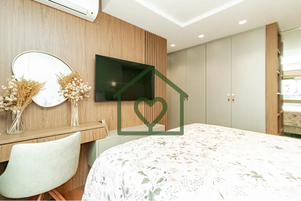 Imagem Você está prestes a descobrir um verdadeiro achado no coração de Menino Deus. Este apartamento d...