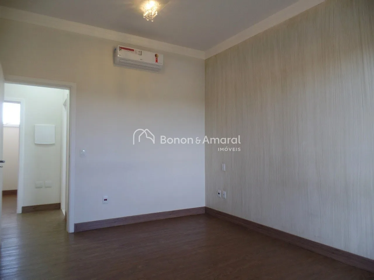 Imagem Casa em Condomínio no Parque das Quaresmeiras, Campinas