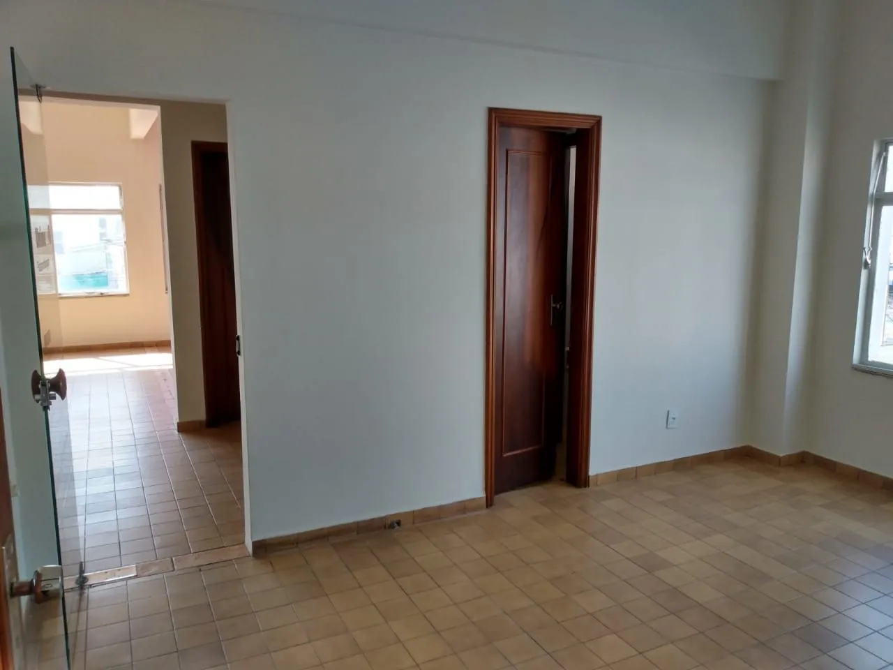Foto do imóvel Comercial para Locação 200M², Chácara Galega, Pindamonhangaba - SP | SALAS COMERCIAIS