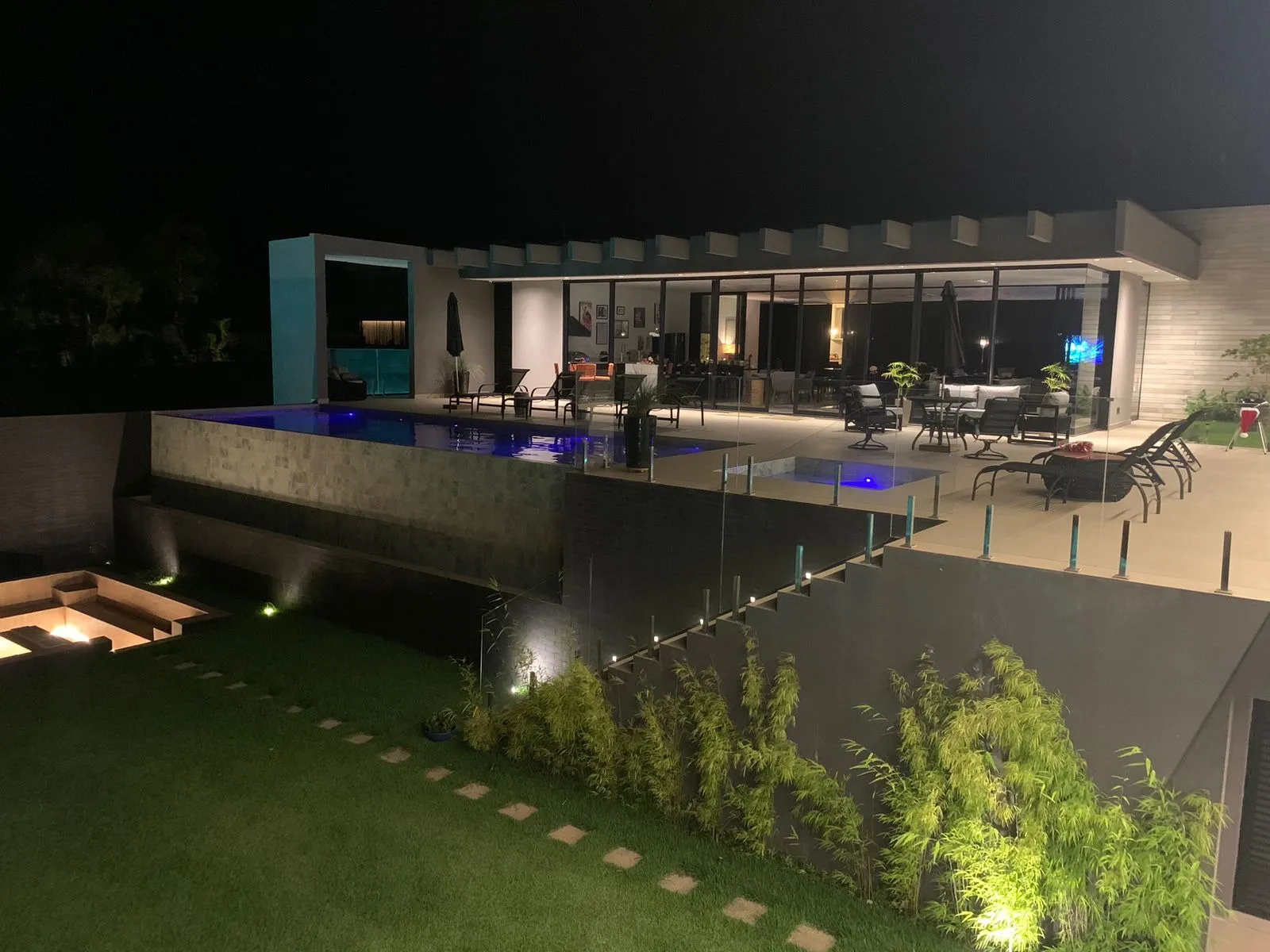 Imagem Casa (Da Adega) de 2.342,93m² Localizada no TERRAS DE SÃO JOSE 2 - Itu/SP!