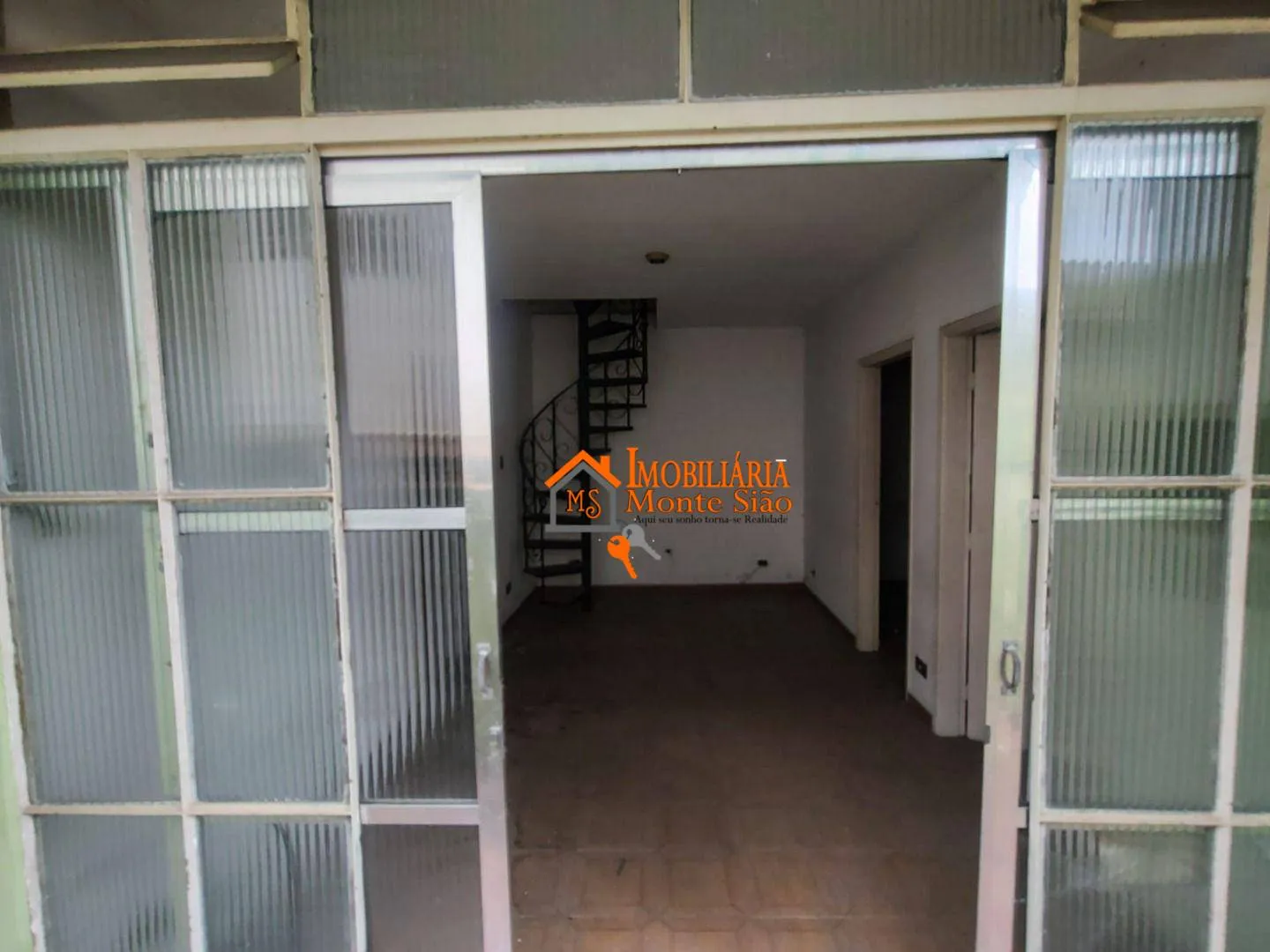 Imagem Casa com 5 dormitórios à venda, 180 m² por R$ 640.000,00 - Parque Marabá - Guarulhos/SP