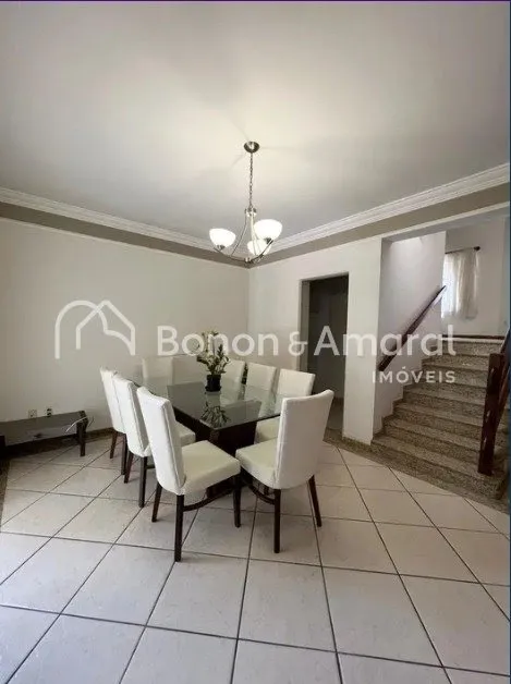 Imagem Casa sobrado, com 3 quartos, 1 suíte, Cidade Universitária - Campinas / SP