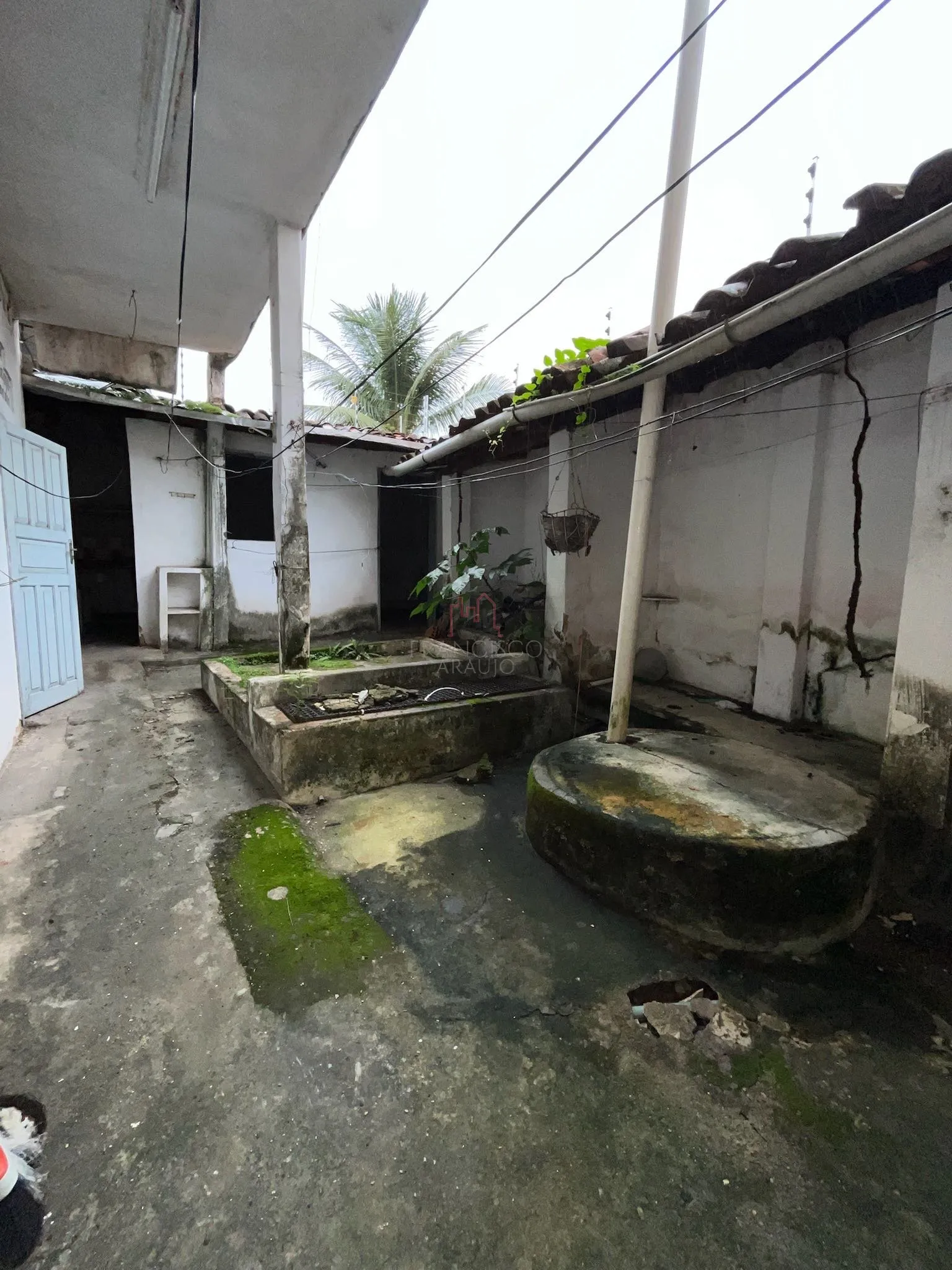Imagem Oportunidade para quem busca espaço, localização estratégica e potencial de valorização no bai...