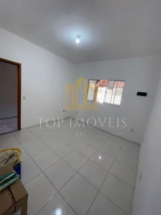 Foto do imóvel Casa Nova Localizada no Interlagos 2 dormitorios Suite 70m² em Rua Dias Gomes