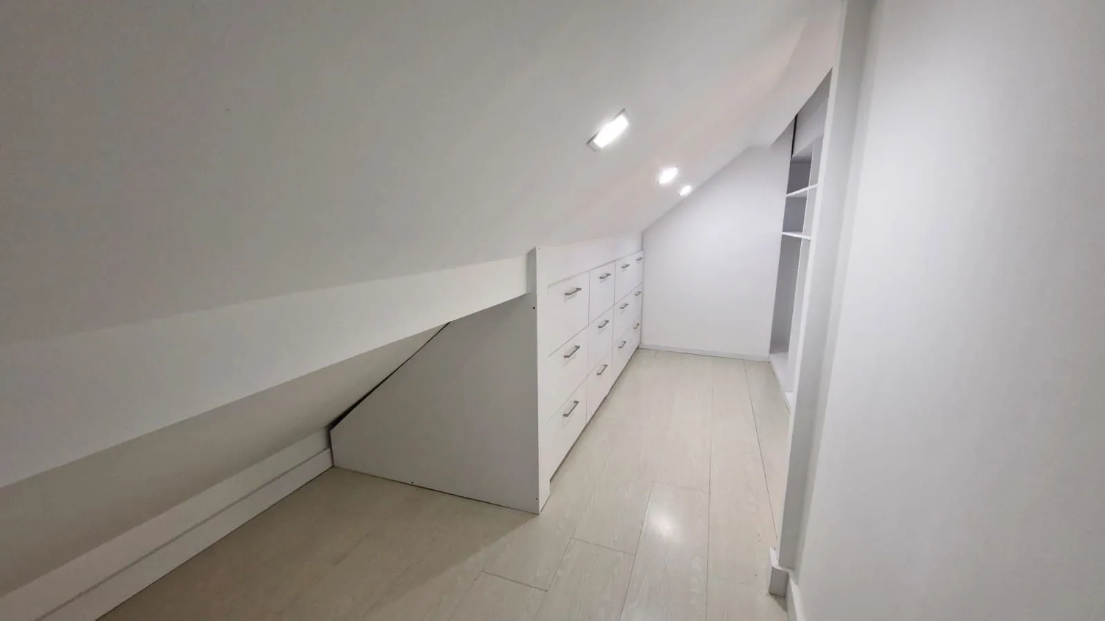 Imagem Casa em Condominio fechado, 5 dormitórios com infraestrutura completa