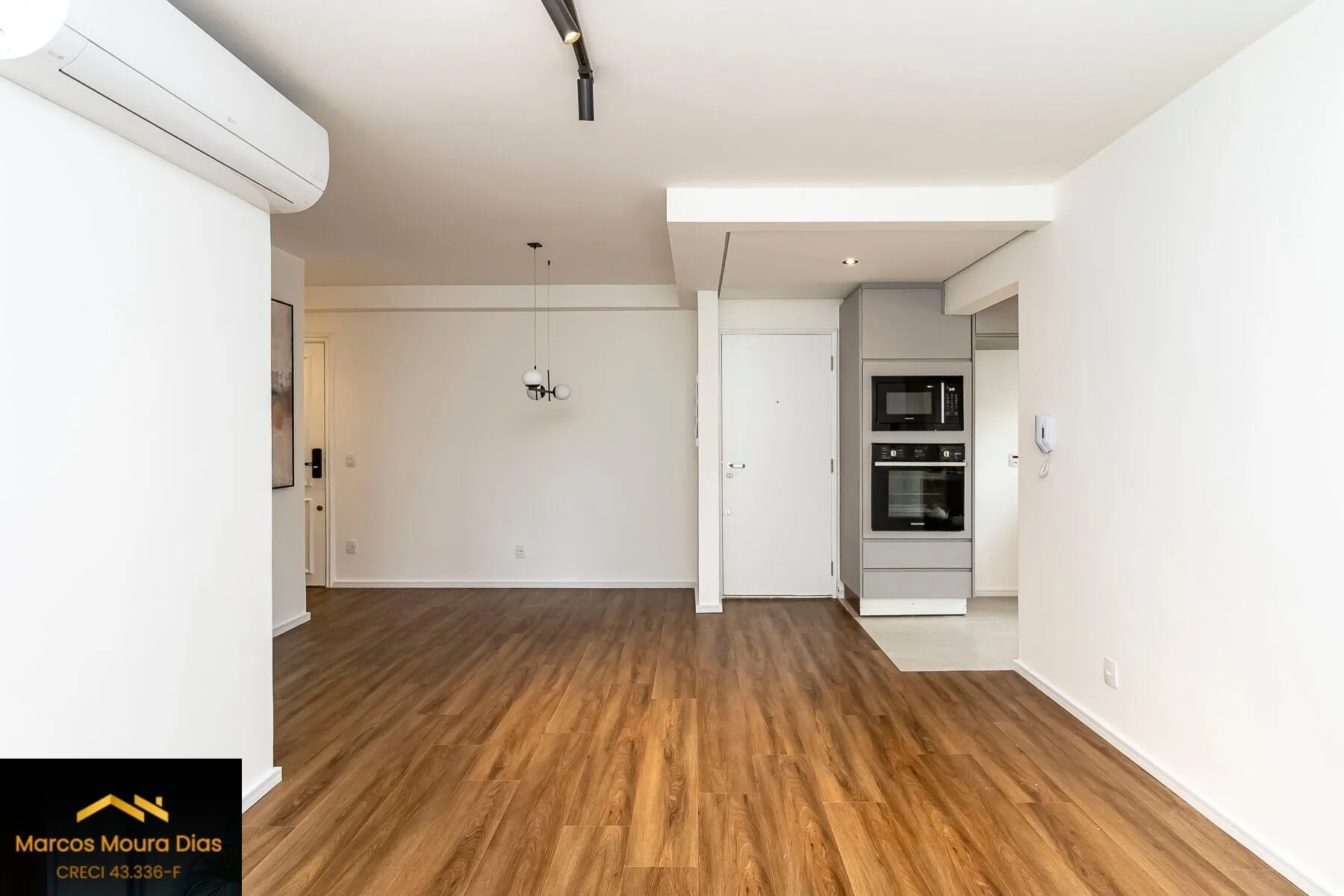 Imagem Apartamento 3 Dormitórios 1 Suíte 2 Vagas na Vila Olímpia Reformado