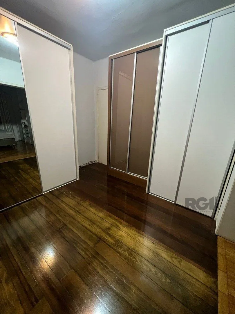 Imagem Casa em alvenaria, próxima à 24 de outubro, com a seguinte composição