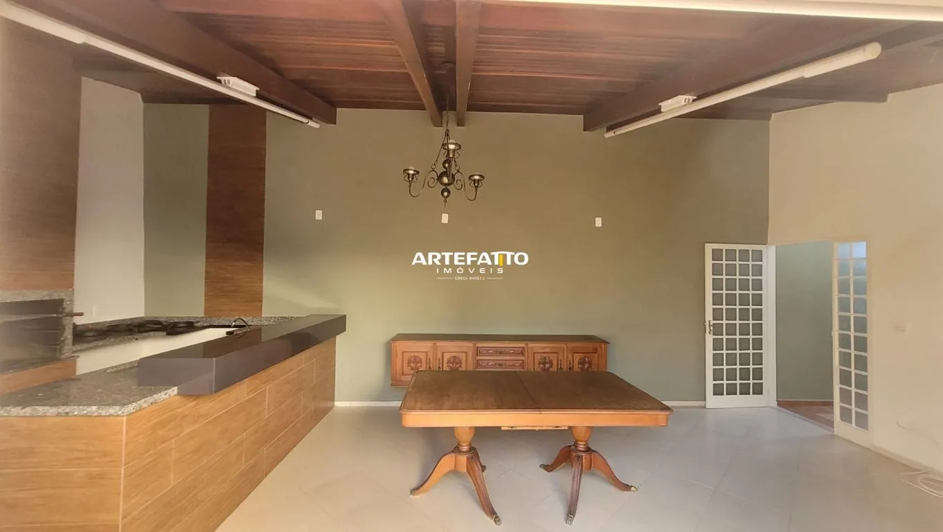 Imagem Casa com 3 dormitórios no bairro Vila Marta