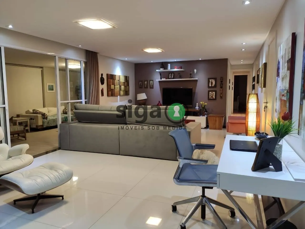 Imagem Apartamento com 3 Suítes, Varanda Gourmet e Elevador Privativo na Mooca.