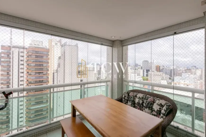 Imagem Apartamento 3 Suítes em Aclimação SP