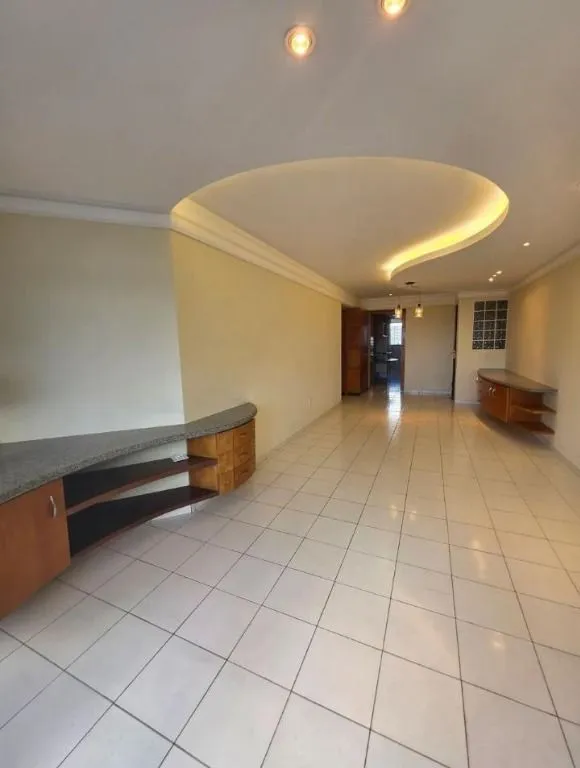 Imagem Apartamento de 130m² no Bessa, com 4 quartos, 2 suítes, 2 vagas, piscina e a apenas 3 quadras do mar no Caribessa.
