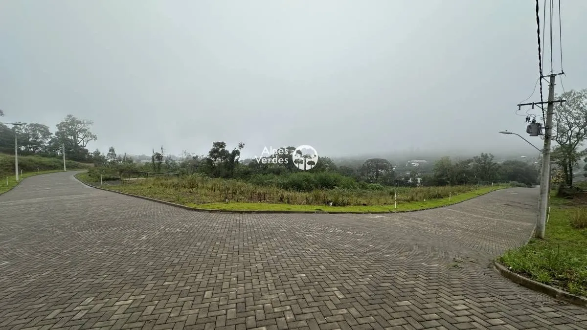 Terreno à Venda em Várzea Grande, Gramado - RS