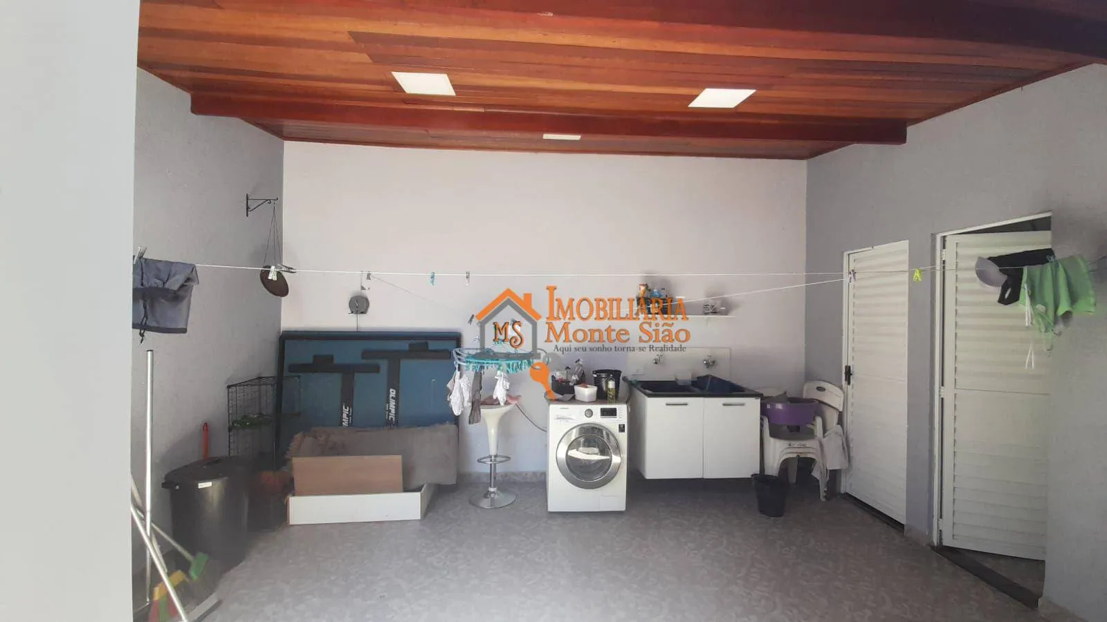 Imagem Sobrado com 3 dormitórios à venda, 380 m² por R$ 1.100.000,00 - Jardim Santa Clara - Guarulhos/SP
