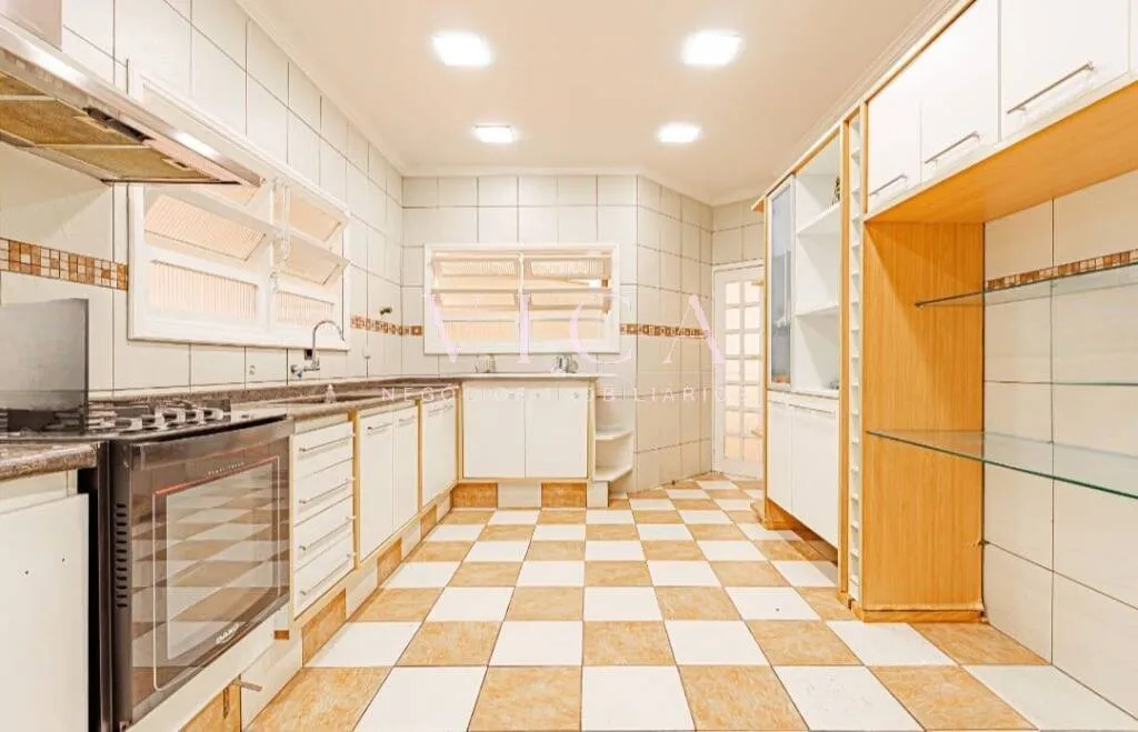 Imagem Casa à venda, 395 m² com 4 dormitórios por R$ 2.299.000,00 - Alphaville/SP