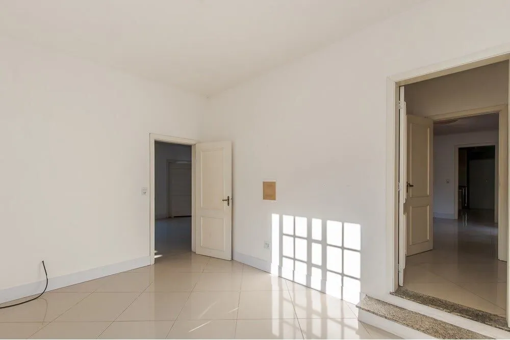 Imagem Casa de Condomínio em Elsa