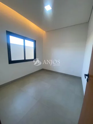 Imagem CASA DISPONIVEL PARA VENDA, NO JARDIM MILÃO, SINOP - MT.