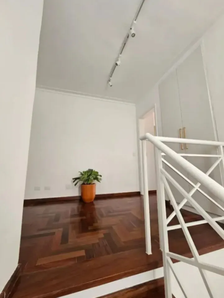 Imagem CASA DE CONDOMINIO PRÓXIMO AO HOSP ALBERT EINSTEIN - 3 QUARTOS POR 3.600.000!!! 350M²