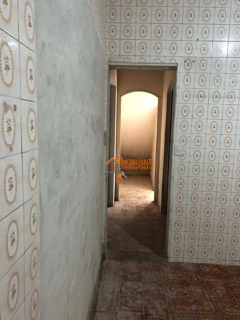 Imagem Sobrado com 7 dormitórios à venda, 268 m² por R$ 650.000,00 - Jardim Bela Vista - Guarulhos/SP