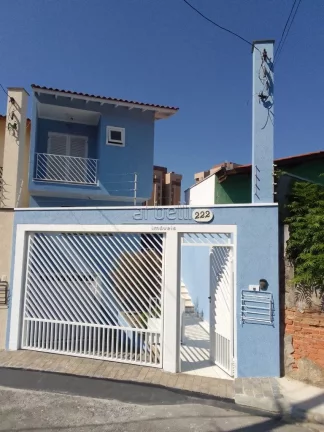 Imagem Sobrado com 188 metros quadrados de área construída, com sala para dois ambientes, sanca no teto, ...