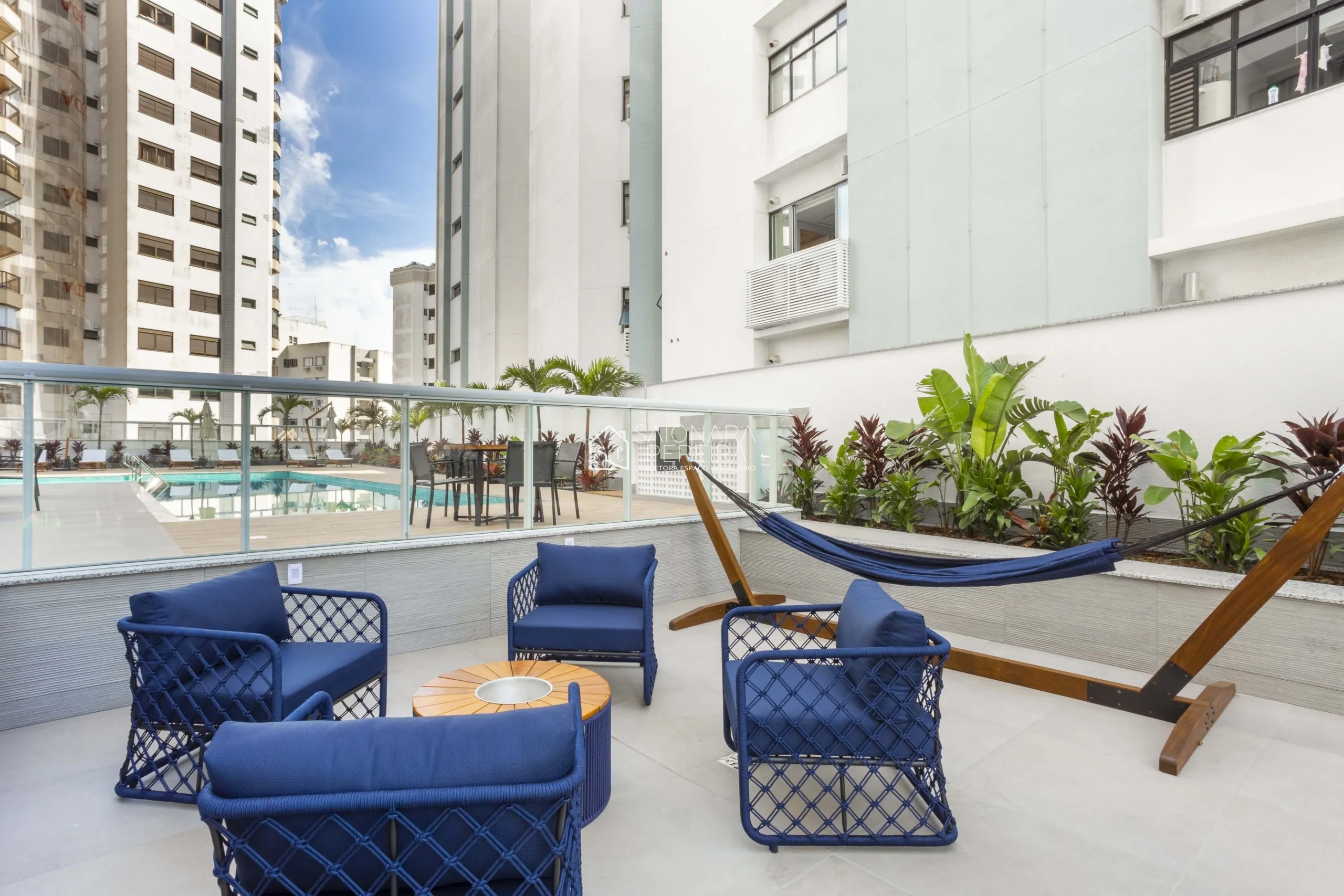 Imagem Apartamento de 3 dormitórios novo semi mobiliado.