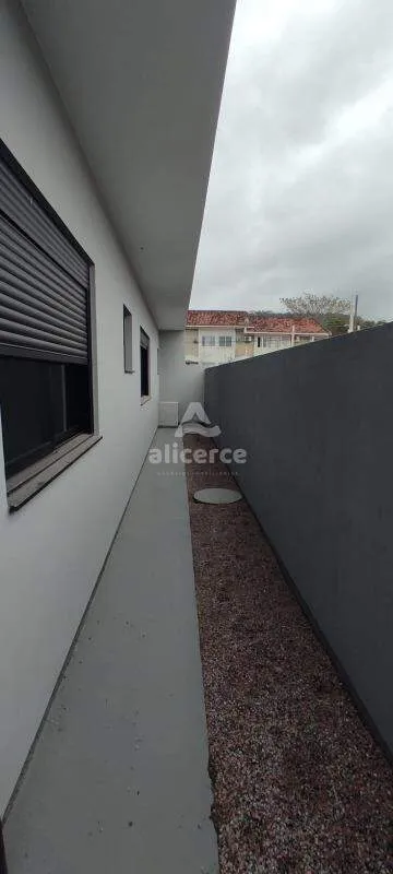 Imagem Casa à venda com 3 Quartos, 1 Suíte e 94,00m² em Ipiranga - São José/SC