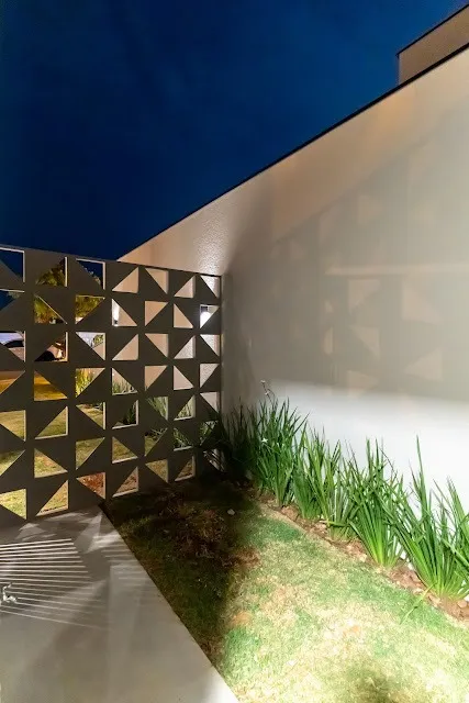 Imagem Linda Casa Térrea de Alto Padrão em Condomínio Completo com Lazer e Segurança