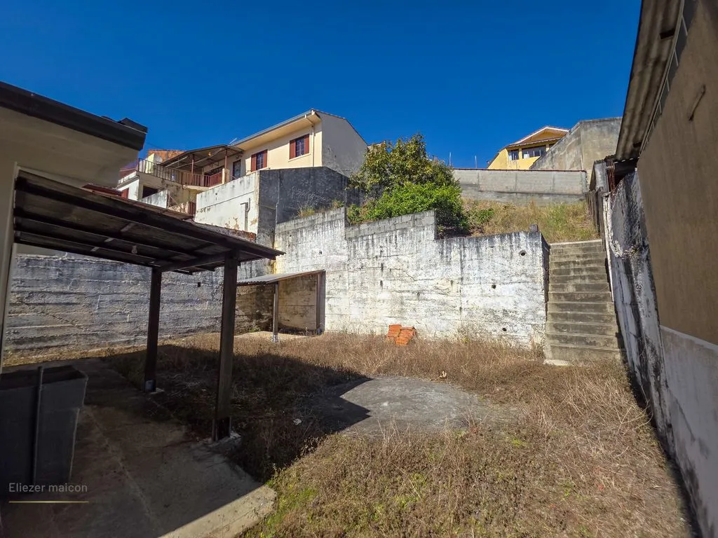 Imagem Casa com 2 quartos a venda no bairro Jardim São Paulo em Poços de Caldas - MG