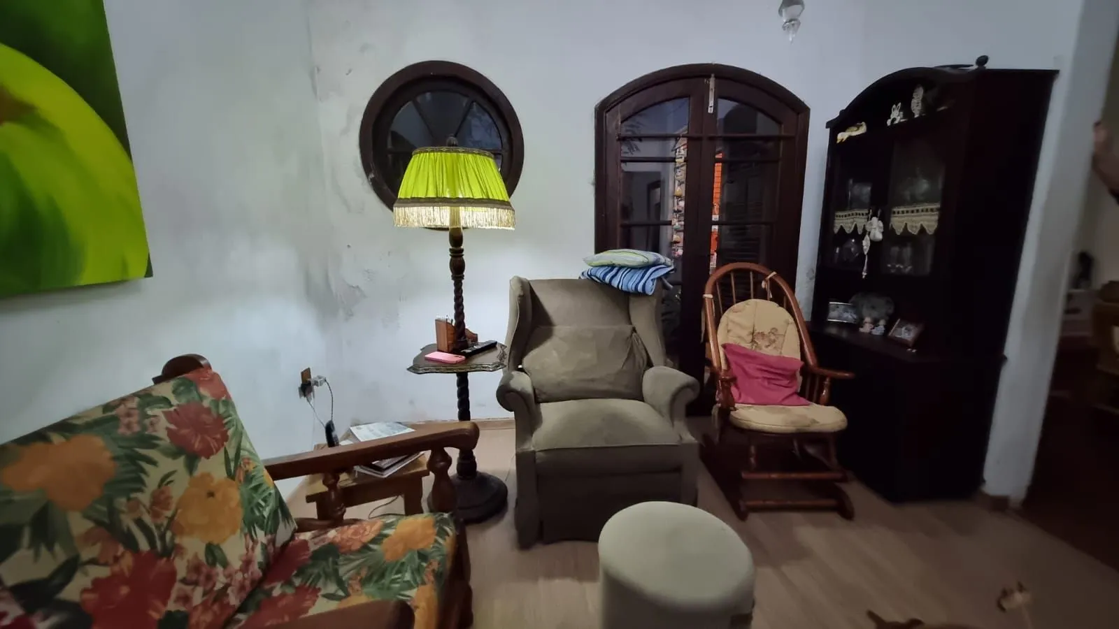 Imagem Casa Sobrado Residencial de 3 dormitórios para venda, 1 vaga de garagem fechada no bairro Cidade Baixa em Porto Alegre/RS.