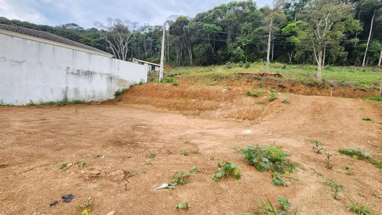 Imagem Terreno em Condomínio para Venda em Teresópolis / RJ no bairro Prata